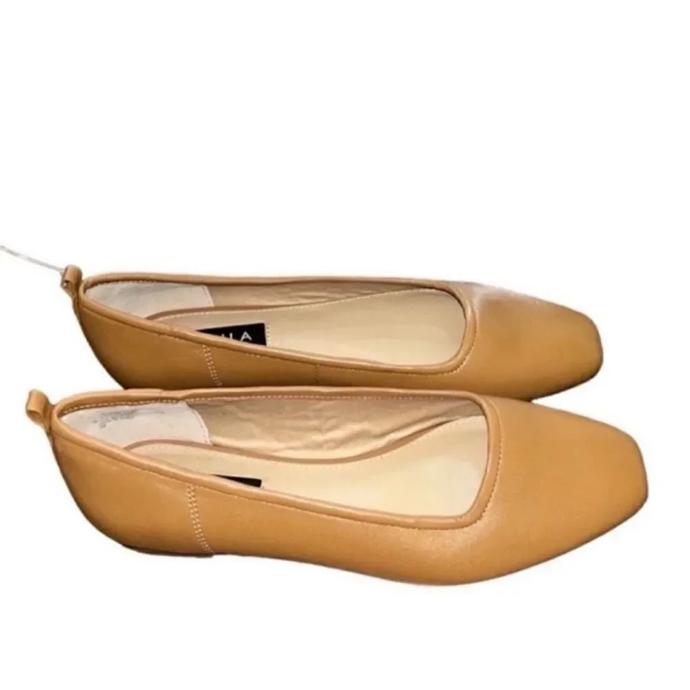 Aqua Leather Tan Flats/Shoes(Size 8.5M)